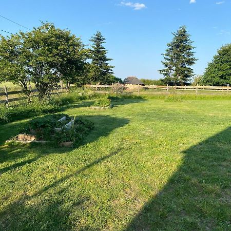 Villa L'Ote De Brekilien Saint-Malon-sur-Mel Esterno foto