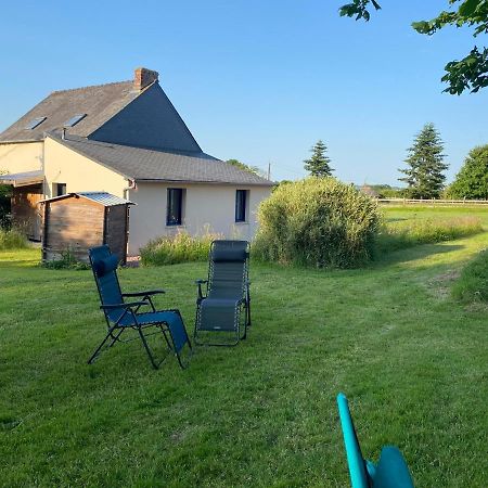 Villa L'Ote De Brekilien Saint-Malon-sur-Mel Esterno foto