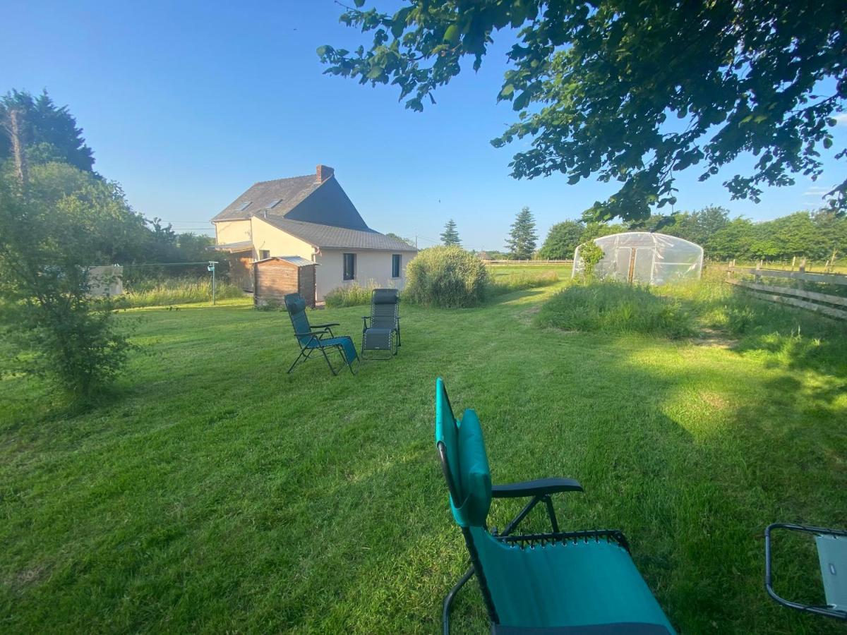 Villa L'Ote De Brekilien Saint-Malon-sur-Mel Esterno foto