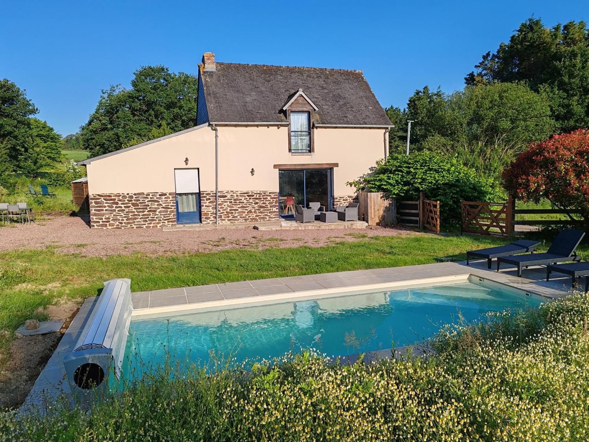 Villa L'Ote De Brekilien Saint-Malon-sur-Mel Esterno foto