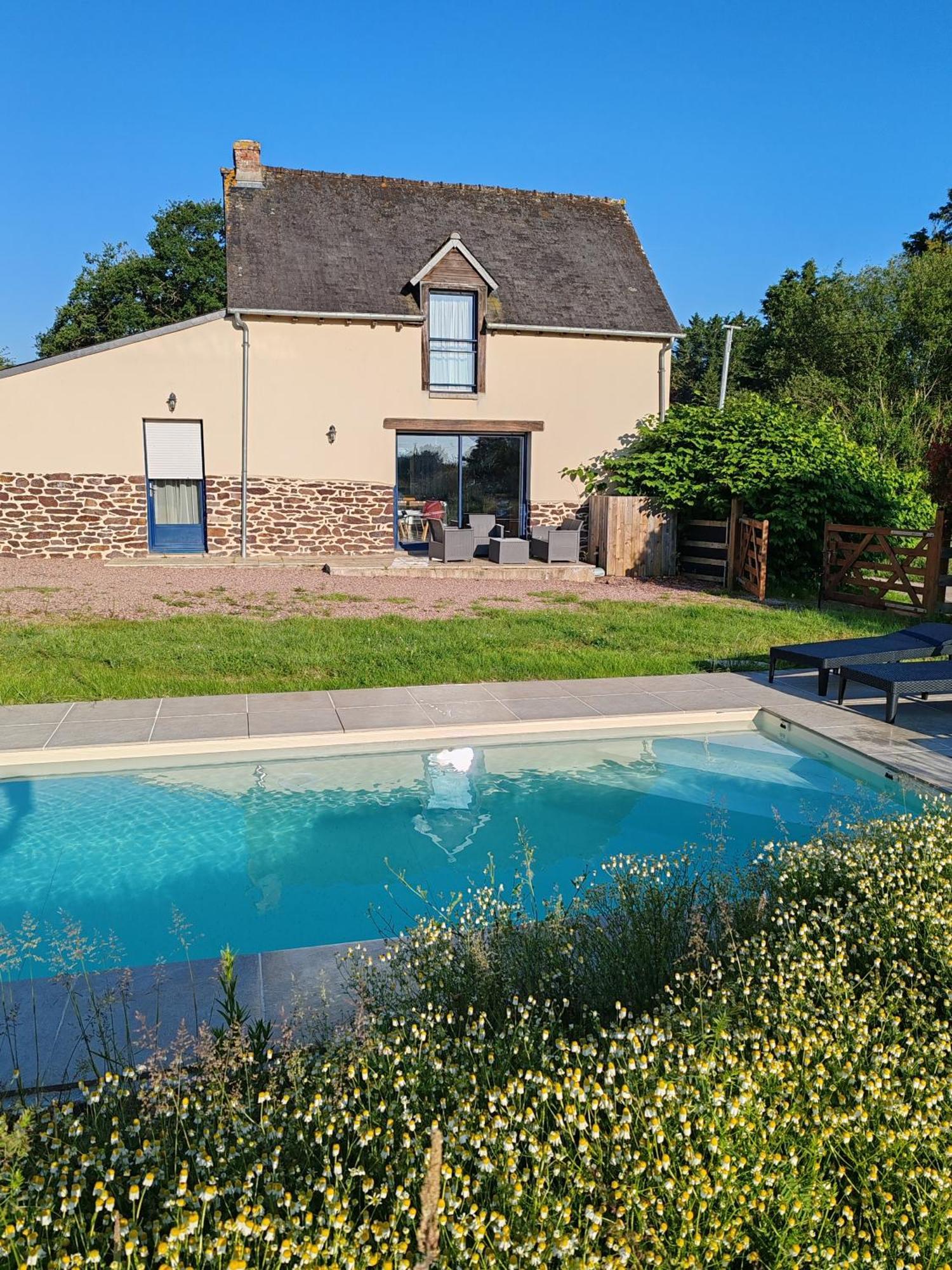 Villa L'Ote De Brekilien Saint-Malon-sur-Mel Esterno foto